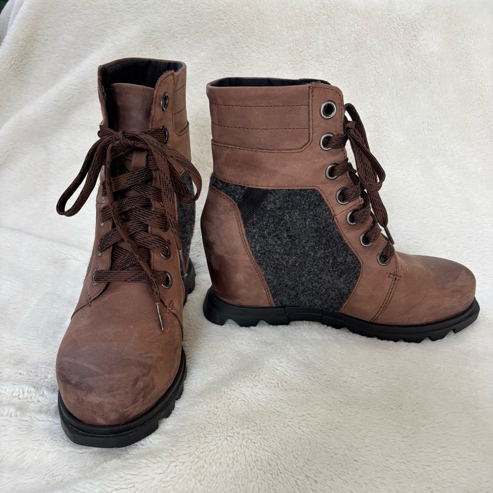 Sorel Joan of Arctic            Wedge III Lexie Boots